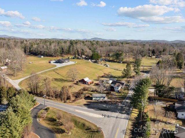 701 Dana Road, Hendersonville, NC 28792