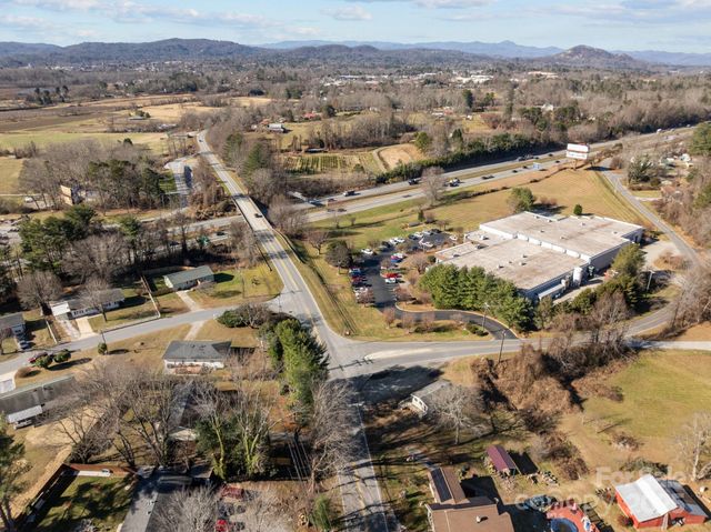 701 Dana Road, Hendersonville, NC 28792