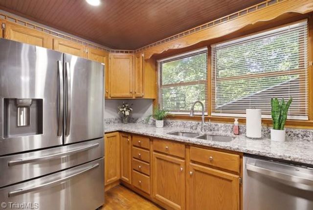3089 Pipers Gap Road, Mount Airy, NC 27030