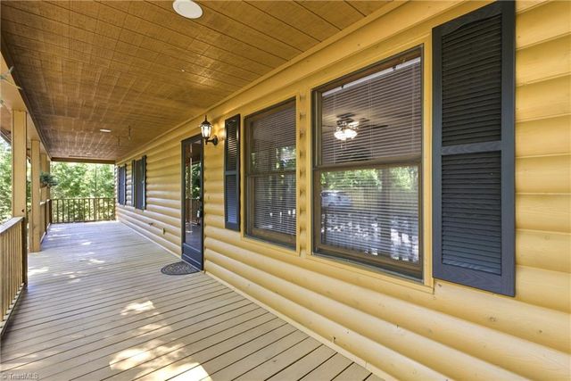 3089 Pipers Gap Road, Mount Airy, NC 27030