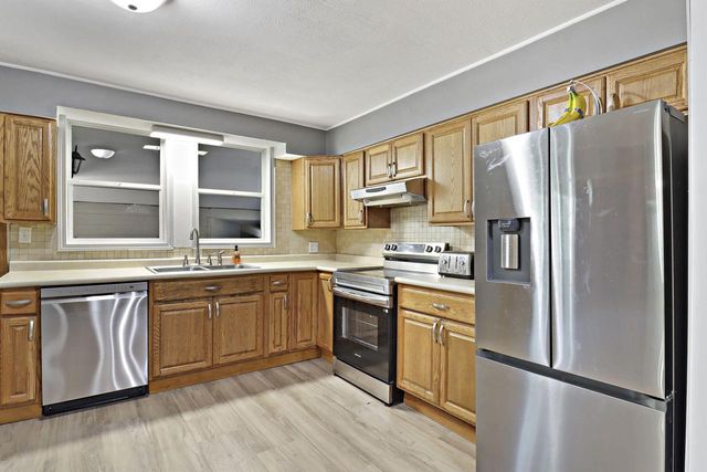 5401 82nd STREET, Kenosha, WI 53142