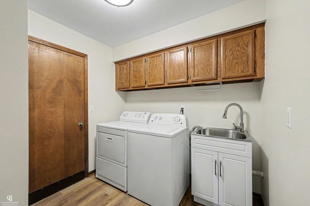 9617 River Road, Algonac, MI 48001