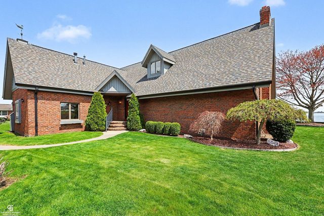 9617 River Road, Algonac, MI 48001