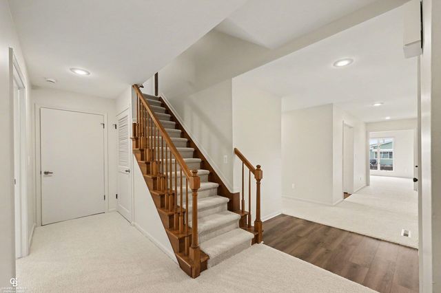 9617 River Road, Algonac, MI 48001