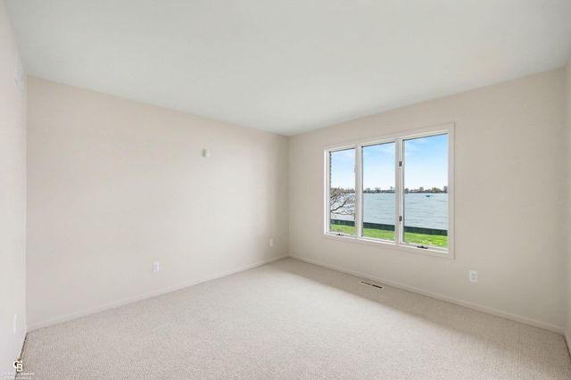 9617 River Road, Algonac, MI 48001