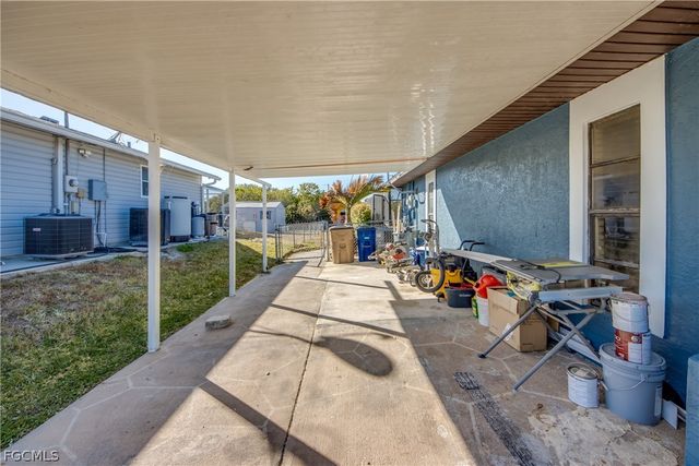 3015 8th ST SW, Lehigh Acres, FL 33976