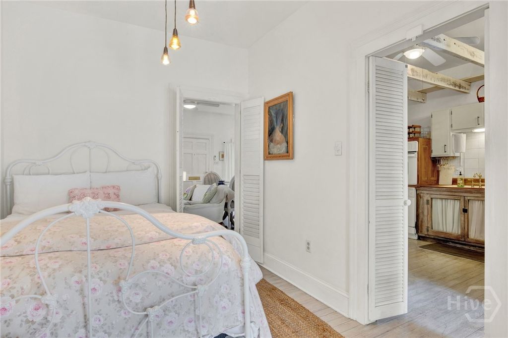 Image 18 of property listing at 535 E Gordon Street, Savannah, GA 31401