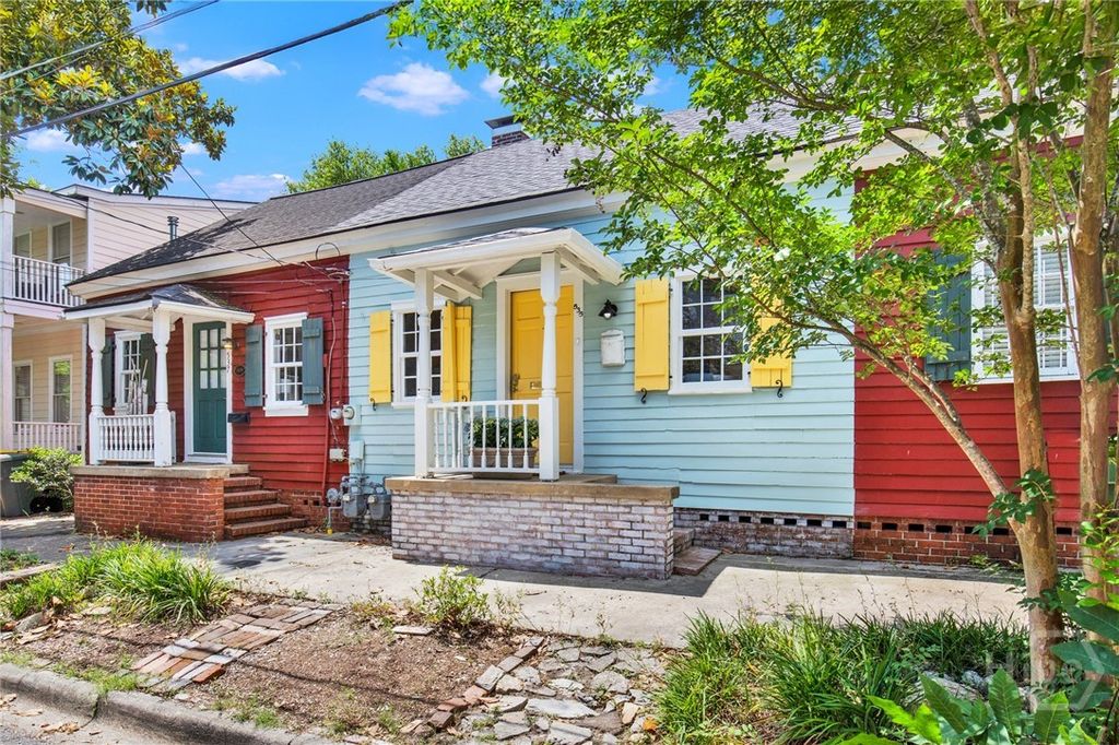Image 2 of property listing at 535 E Gordon Street, Savannah, GA 31401