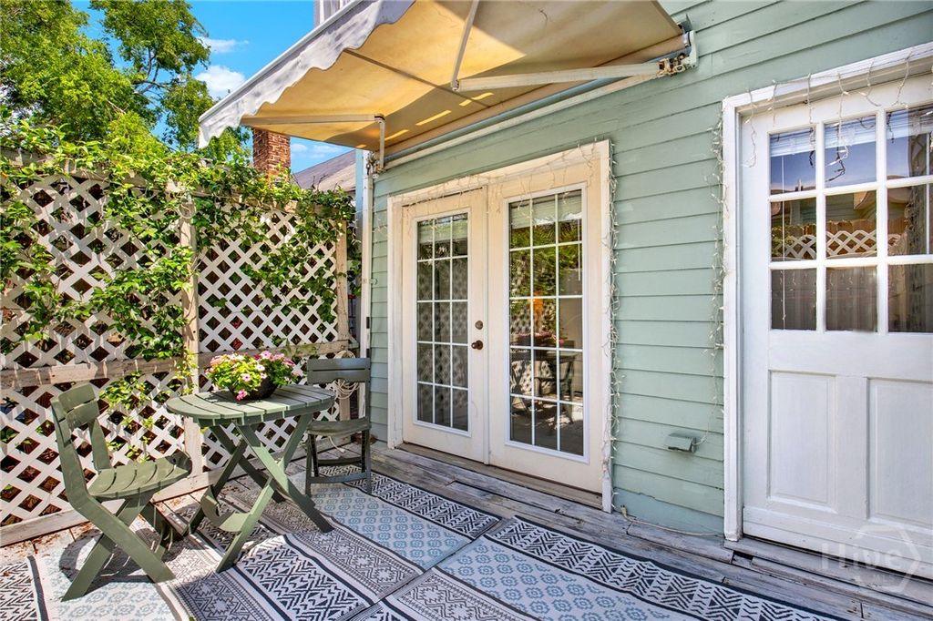 Image 26 of property listing at 535 E Gordon Street, Savannah, GA 31401