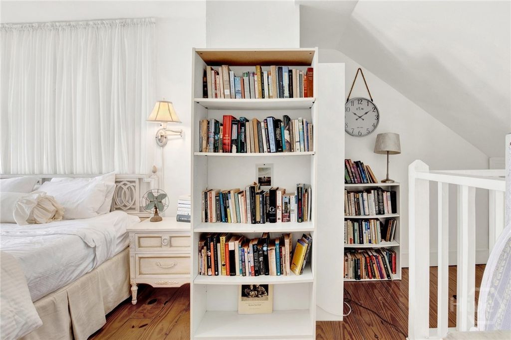 Image 33 of property listing at 535 E Gordon Street, Savannah, GA 31401