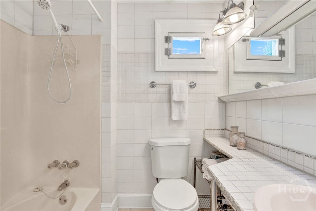 Image 40 of property listing at 535 E Gordon Street, Savannah, GA 31401