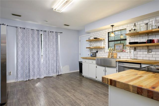 12795 Dauphin Court, Grand Bay, AL 36541