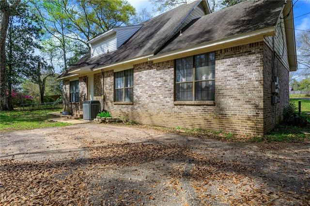 12795 Dauphin Court, Grand Bay, AL 36541