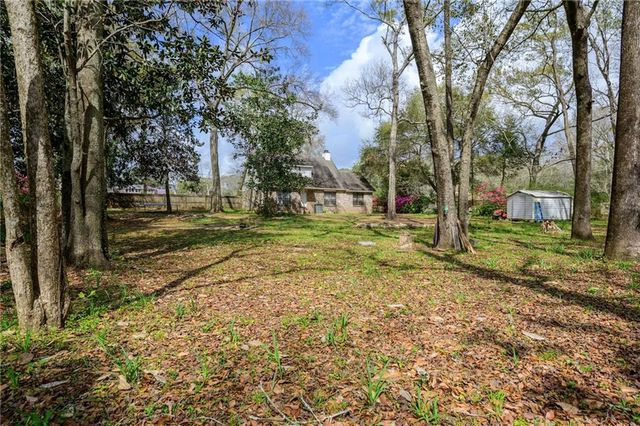 12795 Dauphin Court, Grand Bay, AL 36541