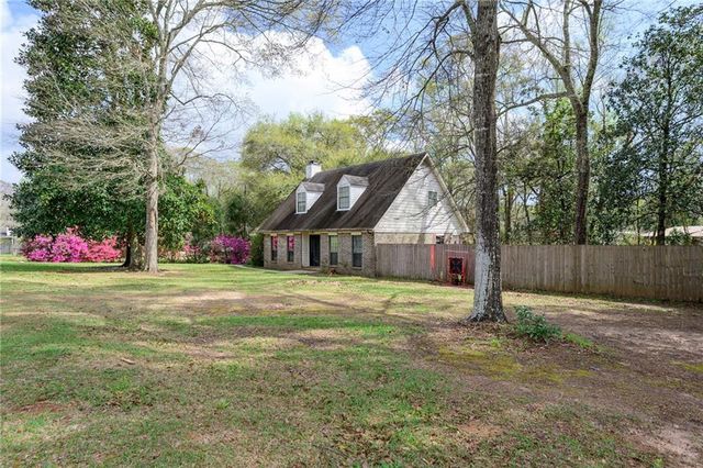 12795 Dauphin Court, Grand Bay, AL 36541