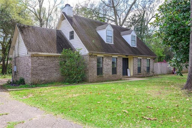 12795 Dauphin Court, Grand Bay, AL 36541