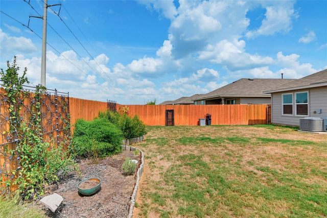 1416 PARKWOOD, Seguin, TX 78155