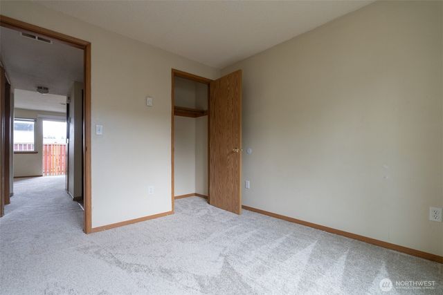 5607 76th Street W, Lakewood, WA 98499
