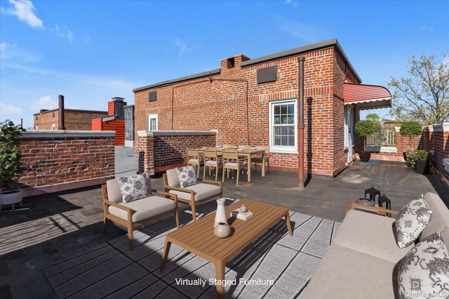 102 S Village Avenue 3B, Rockville Centre, NY 11570