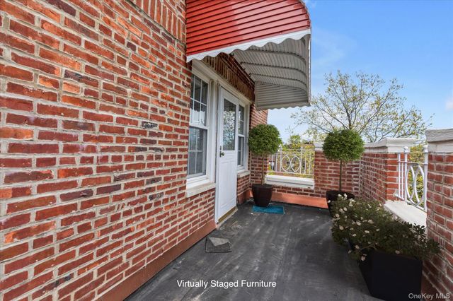 102 S Village Avenue 3B, Rockville Centre, NY 11570