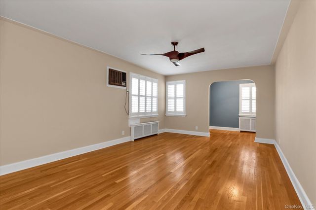 102 S Village Avenue 3B, Rockville Centre, NY 11570