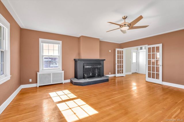 102 S Village Avenue 3B, Rockville Centre, NY 11570