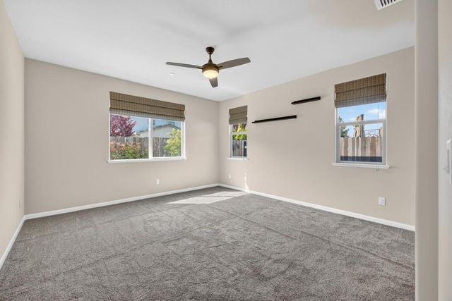 6040 Belfast Way, Roseville, CA 95747