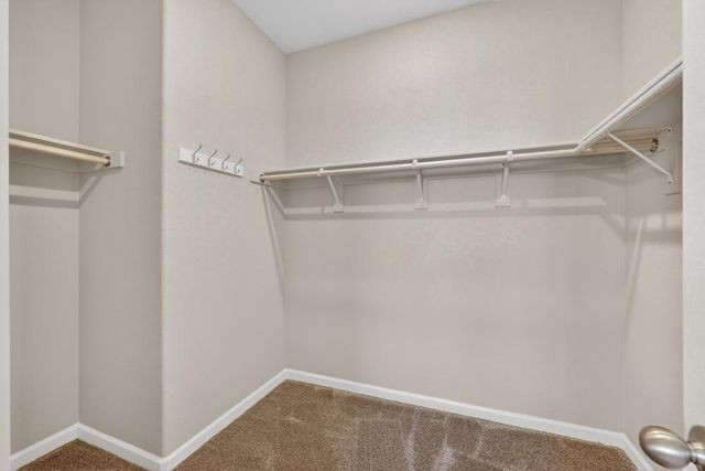 6040 Belfast Way, Roseville, CA 95747