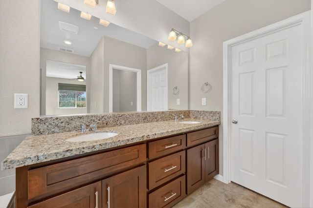 6040 Belfast Way, Roseville, CA 95747