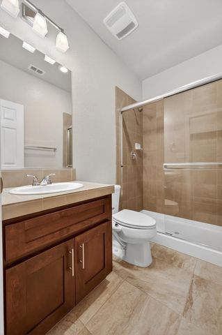 6040 Belfast Way, Roseville, CA 95747