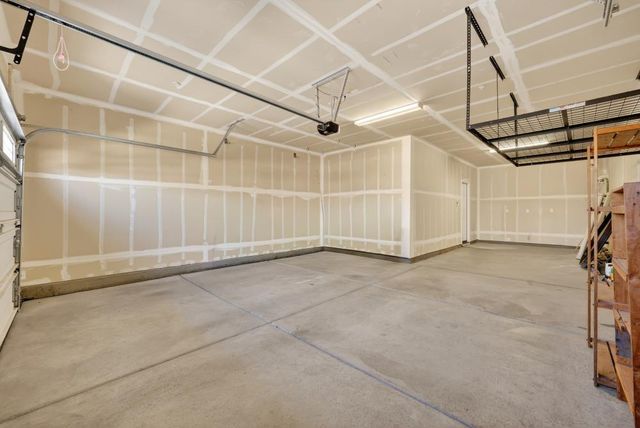 6040 Belfast Way, Roseville, CA 95747