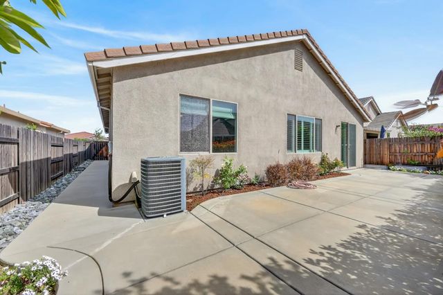 6040 Belfast Way, Roseville, CA 95747