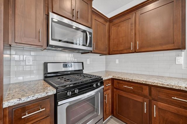 6040 Belfast Way, Roseville, CA 95747