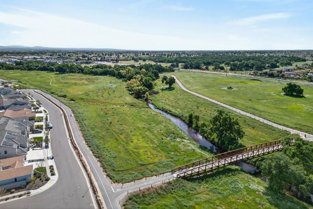 6040 Belfast Way, Roseville, CA 95747