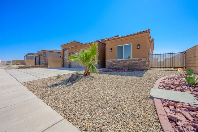 955 Athens Court, Bullhead City, AZ 86429