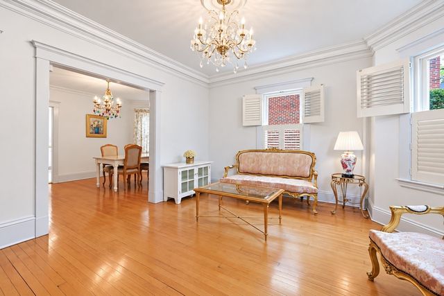 22 Centre St 2, Cambridge, MA 02139
