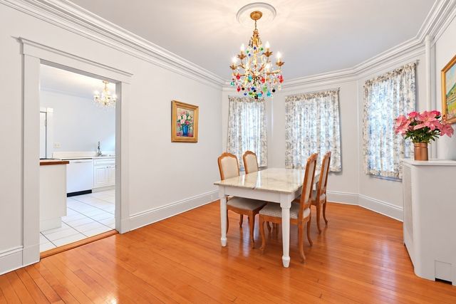 22 Centre St 2, Cambridge, MA 02139