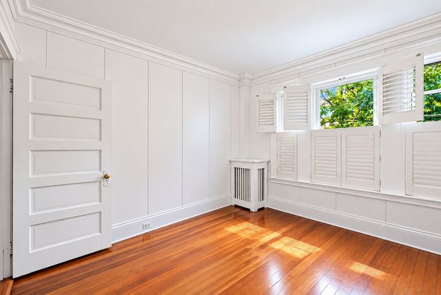 22 Centre St 2, Cambridge, MA 02139
