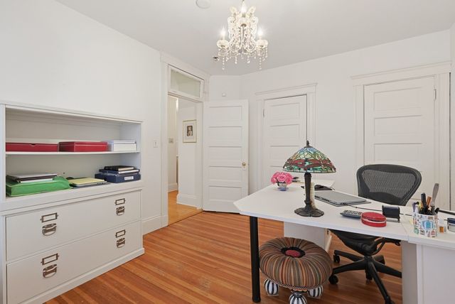 22 Centre St 2, Cambridge, MA 02139