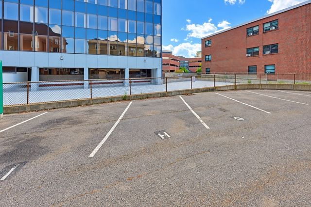 22 Centre St 2, Cambridge, MA 02139