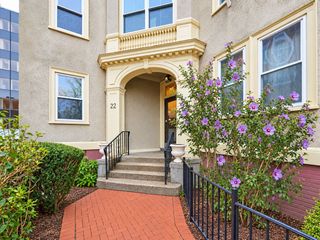 22 Centre St 2, Cambridge, MA 02139
