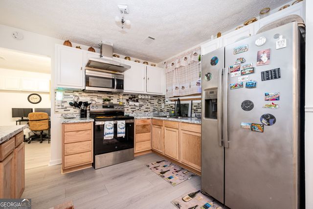 6919 Hickory Log Road, Austell, GA 30168