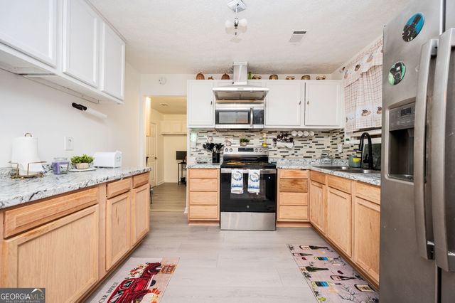 6919 Hickory Log Road, Austell, GA 30168
