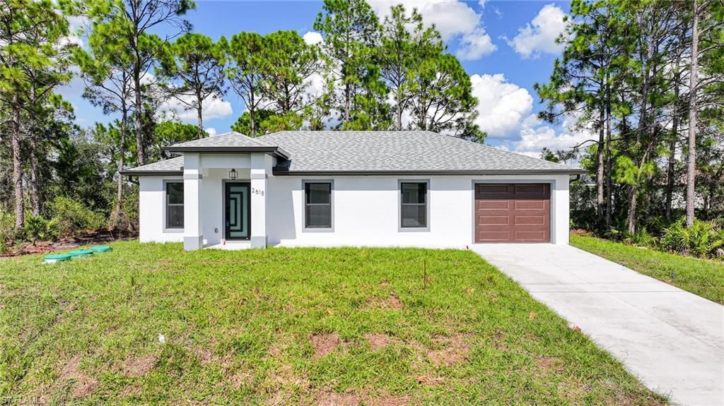 2618 41st ST W, Lehigh Acres, FL 33971