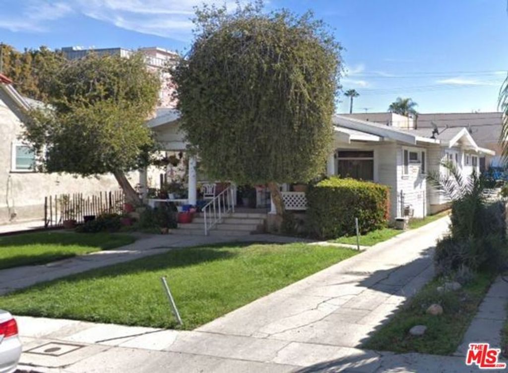 1320 N Harvard Boulevard 1320, Los Angeles, CA 90027