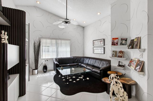 14492 Via Royale, Delray Beach, FL 33446