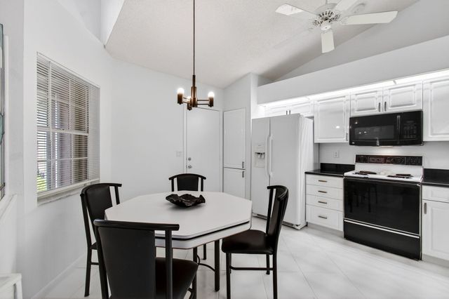 14492 Via Royale, Delray Beach, FL 33446