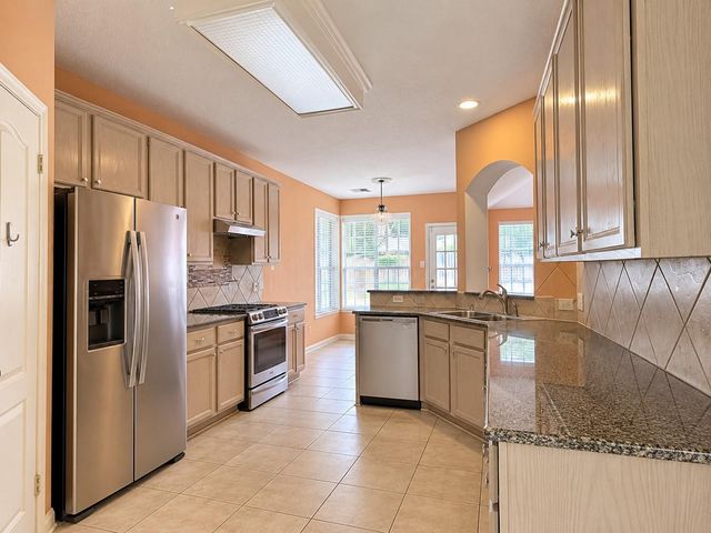9506 Almeda Pines Drive, Houston, TX 77075