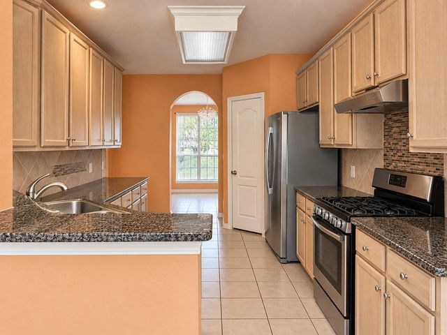 9506 Almeda Pines Drive, Houston, TX 77075