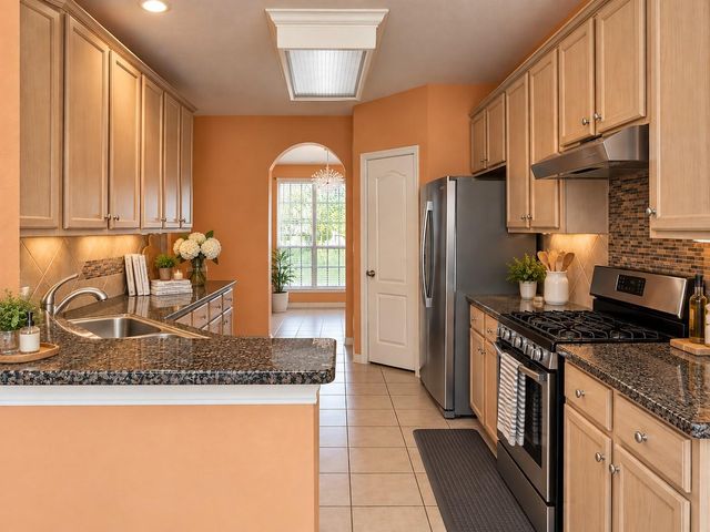 9506 Almeda Pines Drive, Houston, TX 77075